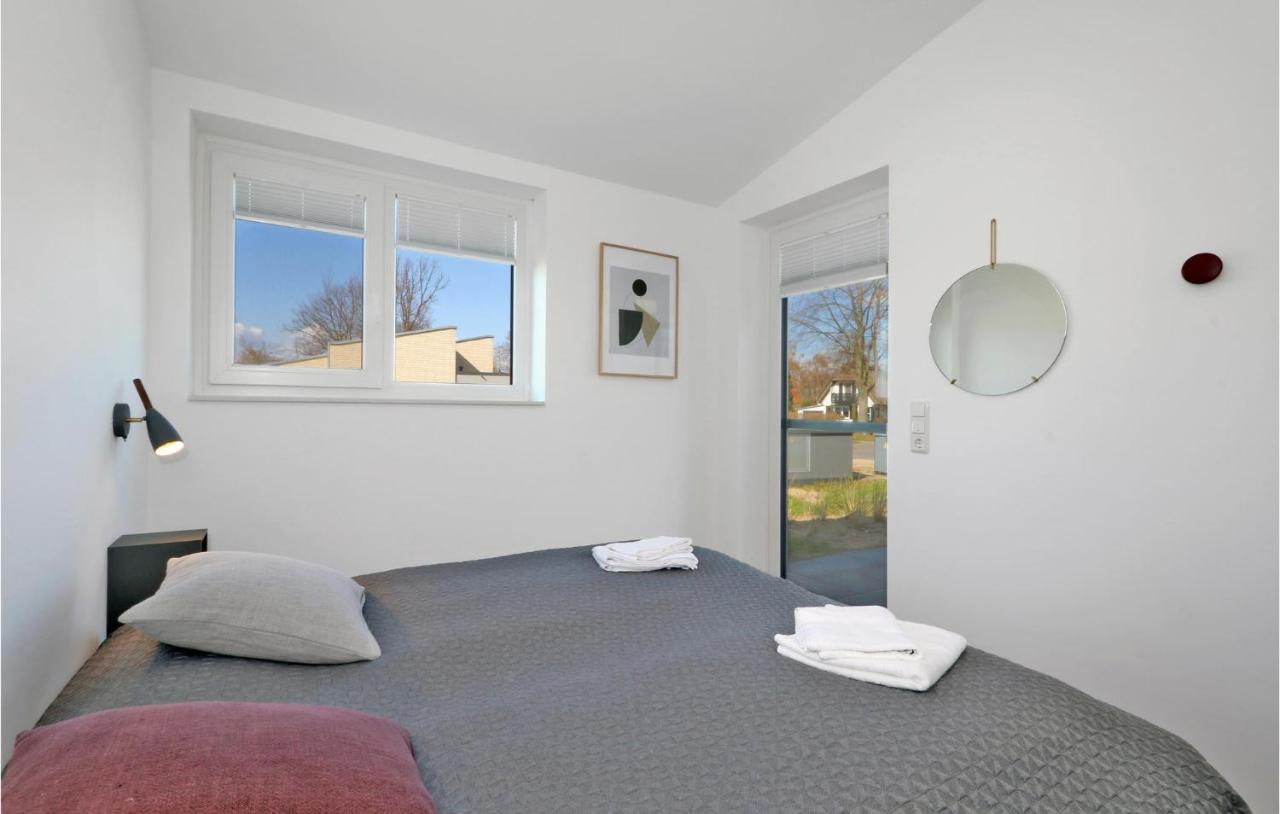 Amazing Home In Lembruch-Duemmer See With Kitchen エクステリア 写真