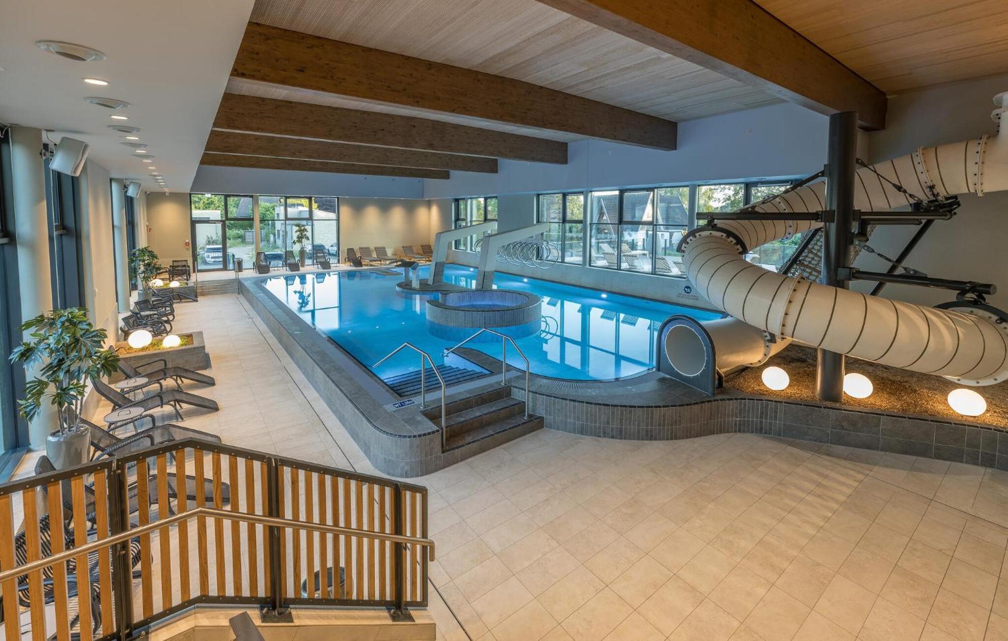 Amazing Home In Lembruch-Duemmer See With Kitchen エクステリア 写真